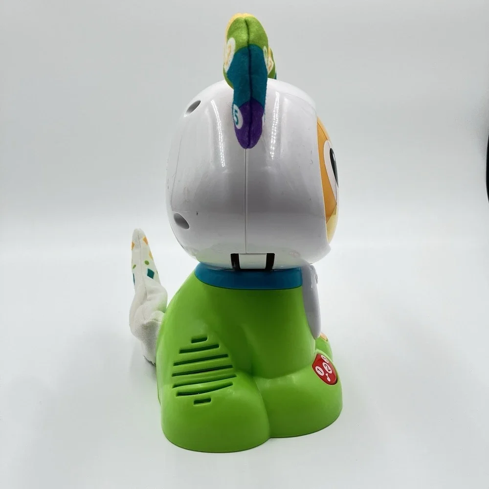 Fisher-Price Bright Beats BeatBowWow Interactive Musical Light Up Dog